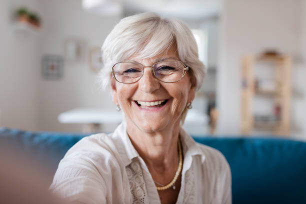 <em>Linda M.</em>